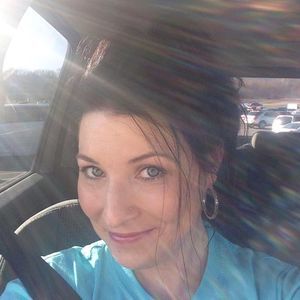 Meet your Posher, Candie